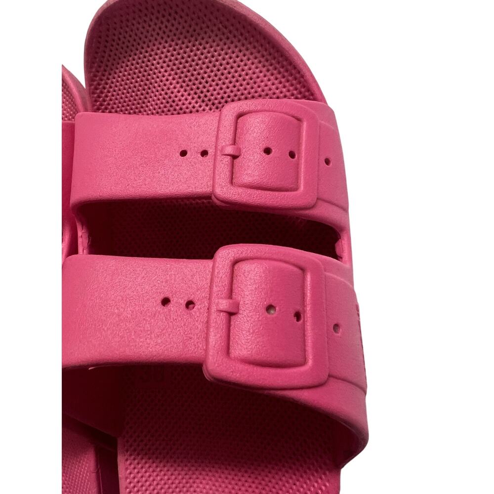 Freedom Moses Glow Neon Barbie Pink Two Band Slides Sandals 7/8 - Picture 3 of 7